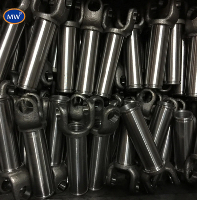 50 mm 鋼製 PTO 駆動軸 500 Nm 最大トルク 過負荷保護 サプライヤー