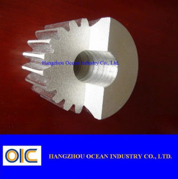 Carton 810 140 505 Commercial Vehicle Spare Parts Offering Output Voltage 0 Rated Input Voltage Designed for Operation サプライヤー